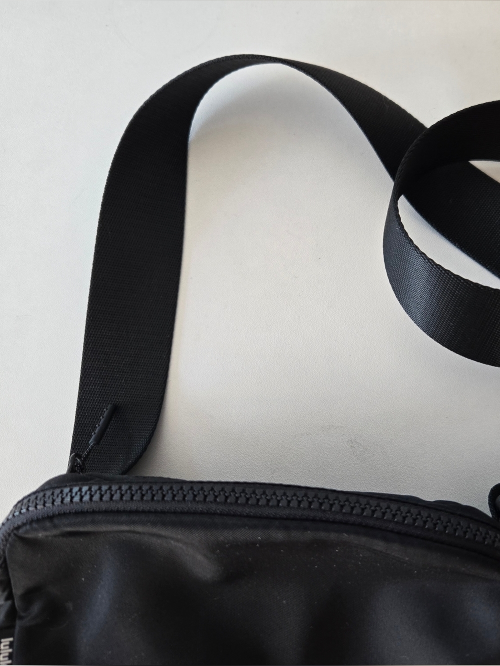 Lululemon Athletica Women's Black Belt Bag - Picture 6 of 14